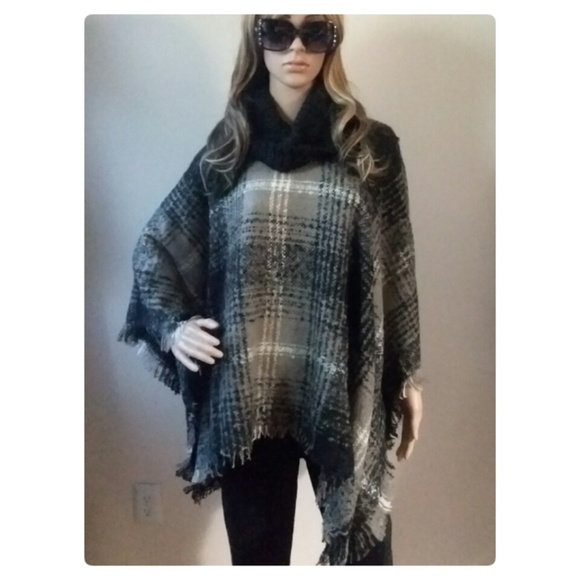 PLAID COWL PONCHO!🍁 - Picture 3 of 8